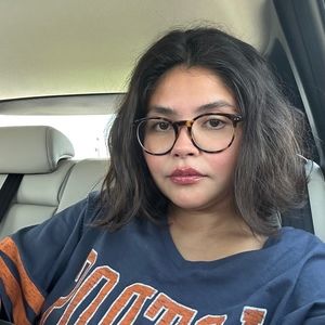 Meet your Posher, Isabel